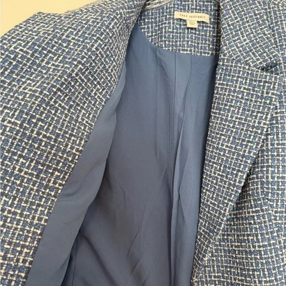 Blue and White Tweed Blazer Jacket Free Assembly Size 8 - Picture 3 of 3